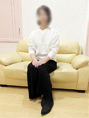 えみ(色白美肌奥様)