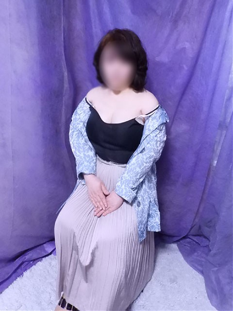 あきこ（癒し系のエロ熟女）